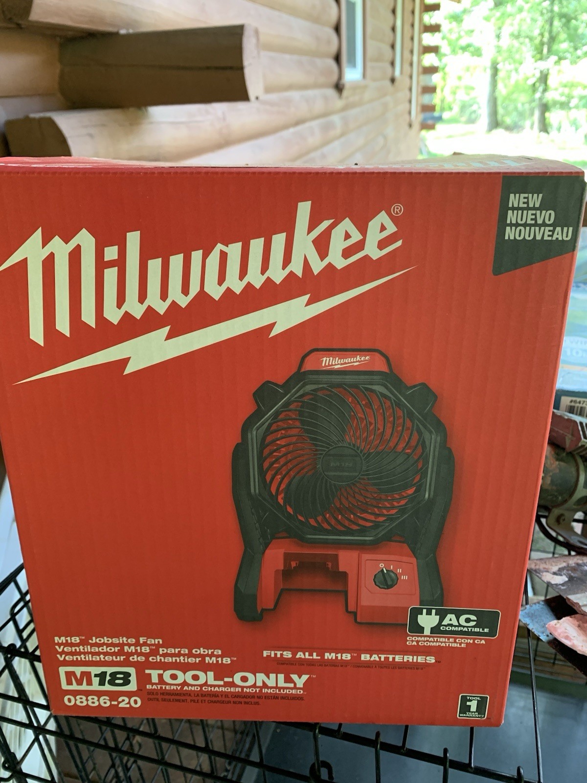 Milwaukee 0886-20 M18 18-Volt Lithium-Ion Cordless Jobsite Fan Tool-Only
