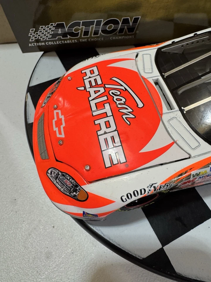 Kevin Harvick ELITE #29 GM Goodwrench Realtree 2004 1/24 Nascar Diecast Foto 3 de 4