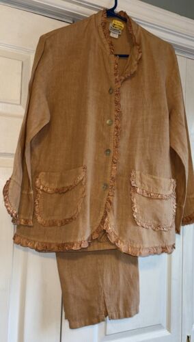 Vintage Peach Linen Mix Pant Suit Linen With Silk Ruffles Made By Donna Karan S - Afbeelding 1 van 13