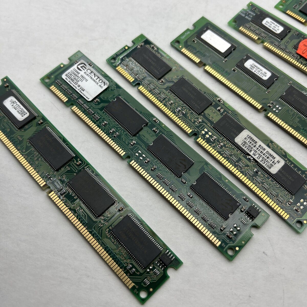 128MB PC133 168 PIN DIMM SDRAM MEMORY MODULES 128 Megabyte 128MB PC133 168 PIN DIMM SDRAM MEMORY MODULES 128 Megabyte