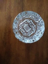 Heavy ~ 3 Lbs ~ Lead Crystal Diamond Cut 5 1/2” Round Four Rest Cigar Ashtray