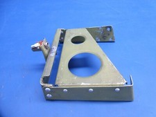 Piper PA-28-161 Warrior Engine Control Support Assy P/N 67206-02 (0824-1017) Piper PA-28-161 Warrior Engine Control Support Assy P/N 67206-02 (0824-1017)