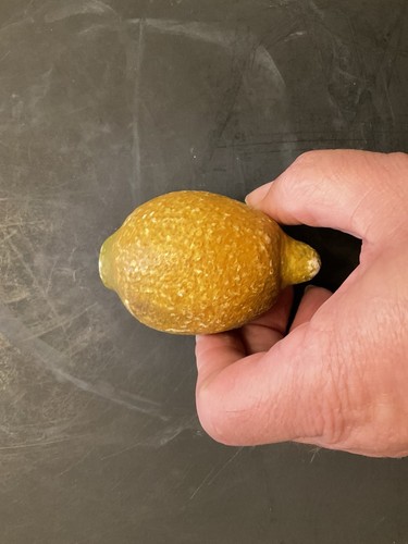 Vintage Italian Stone Fruit Lemon - Picture 3 of 7