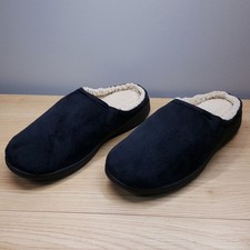 ISOTONER Slippers Mens Size 8 9 Black Slip On Plush Advanced Memory Foam