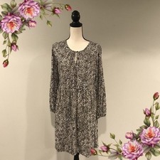 Old Navy Animal print long sleeve dress size medium