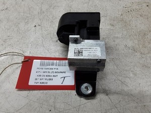 KLIMA LEITUNG Porsche Taycan (Y1A) Sedan Electric (EBFA) 2020 4M0816682E