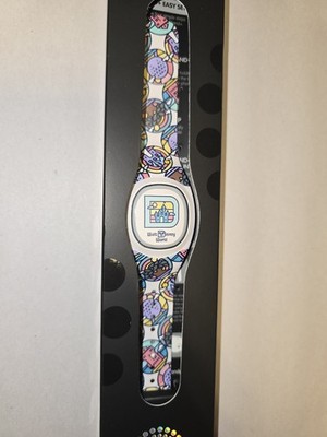 NEW 2026 Disney Magic Band Plus 4 Park Icons Cinderella s Castle UNLINKED 