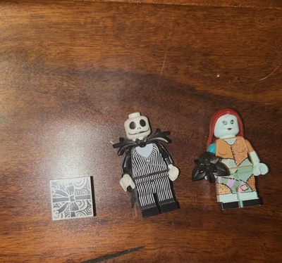 LEGO Disney Series 2 Minifigures - Jack Skellington and Sally - Image 1 of 3
