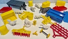 MISC. 1950’S LOUIS MARX HAPPI TIME FARM PLAYSET PLASTIC ANIMALS & ACCESSORIES