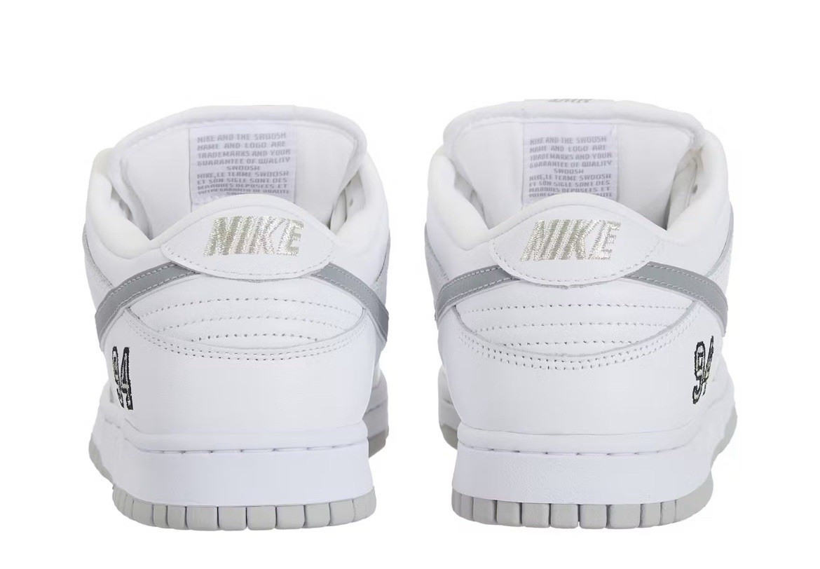 Size 9.5 Nike Dunk SB Low 94 Supreme White Metallic Silver Grey