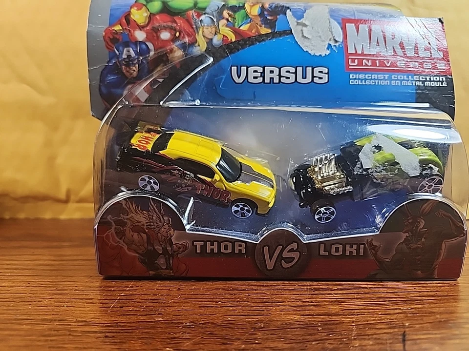Marvel Universe Versus THOR vs LOKI Die Cast New. - Image 2 of 4