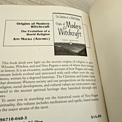 Green Witchcraft : Folk Magic, Fairy Lore and Herb Craft by Ann Moura (2002,... - Picture 6 of 7
