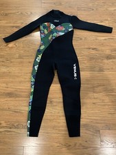 Hevto Womens Wetsuit Flower pattern. Size XS