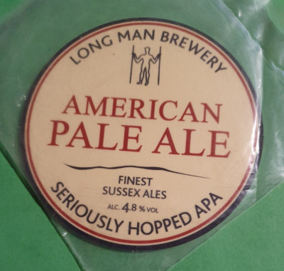 LANGER MANN Brauerei AMERICAN PALE ALE Real Ale Bier Pumpe Clip NEU Abzeichen Sussex APA