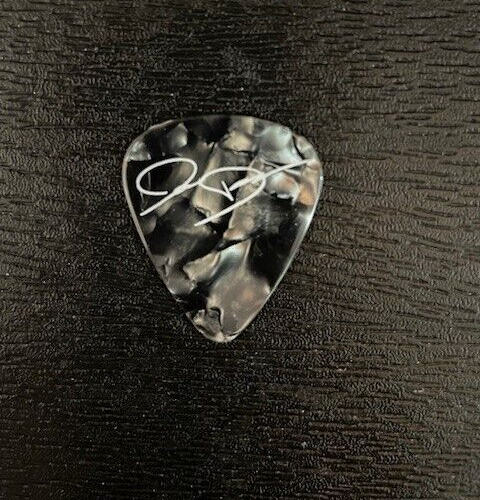 RASCAL FLATTS #1 / TOUR GUITAR PICK | eBay