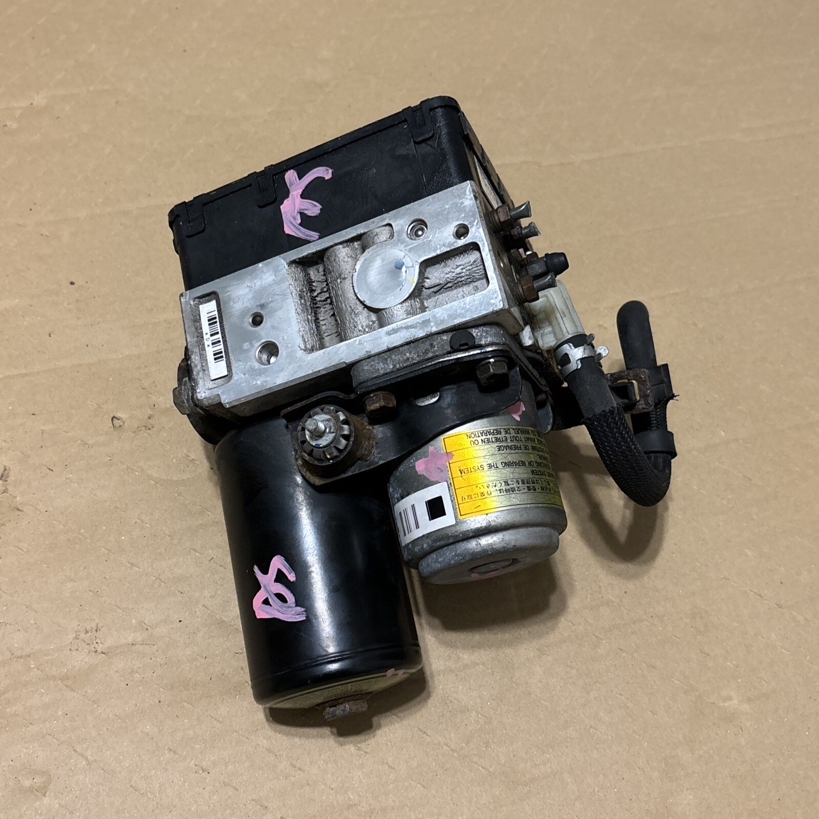 TOYOTA HIGHLANDER HYBRID LEXUS RX400h ABS PUMP ASSEMBLY 4451048060 OEM