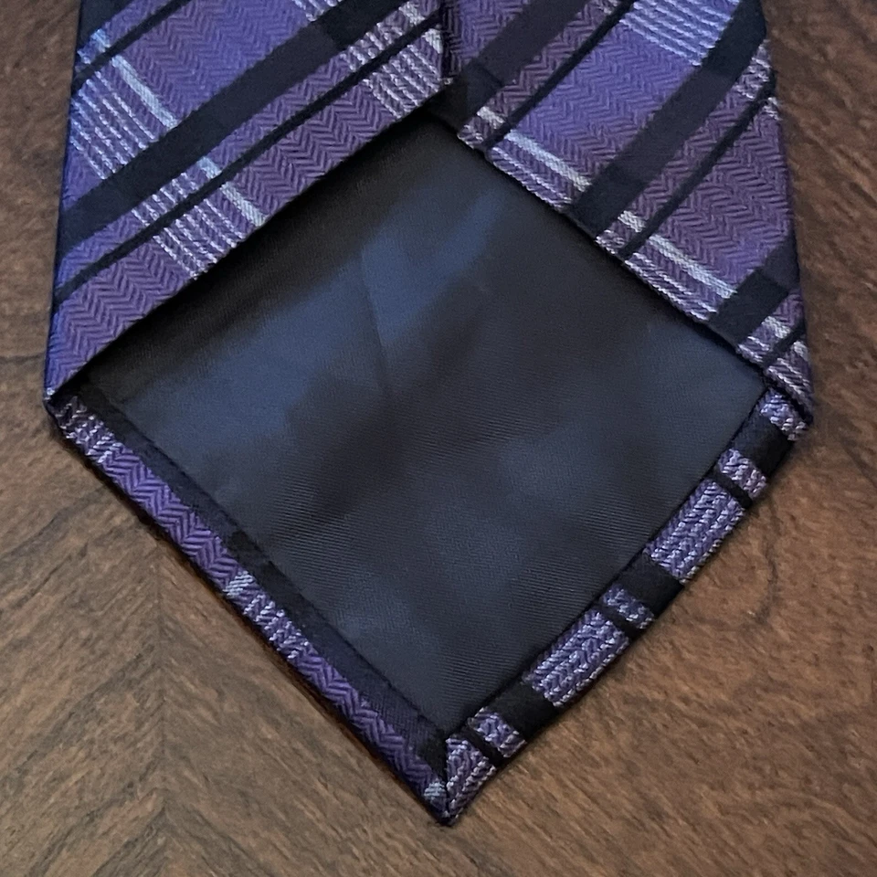 Corbata de cuello Claiborne púrpura negra 100 % seda para hombre hecha en China Foto 2 de 4