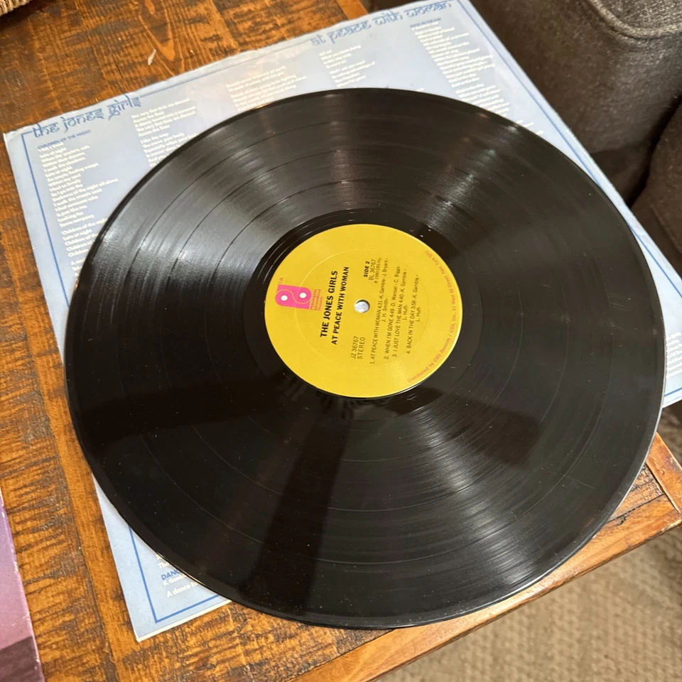 The Jones Girls – At Peace With Woman LP w/ Inner (VG++) [1st US Press] PIR - Image 3 of 3