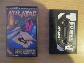 ZX Spectrum Computer ATIC ATAC Kassettenspiel. Neuer Koffer.