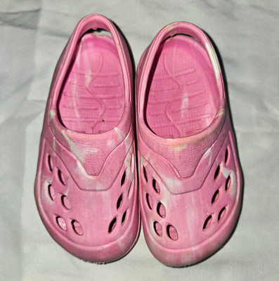 Girls Pink Slip-On Clogs Size 6 Heel Strap Accent Non-Slip Closed Toe