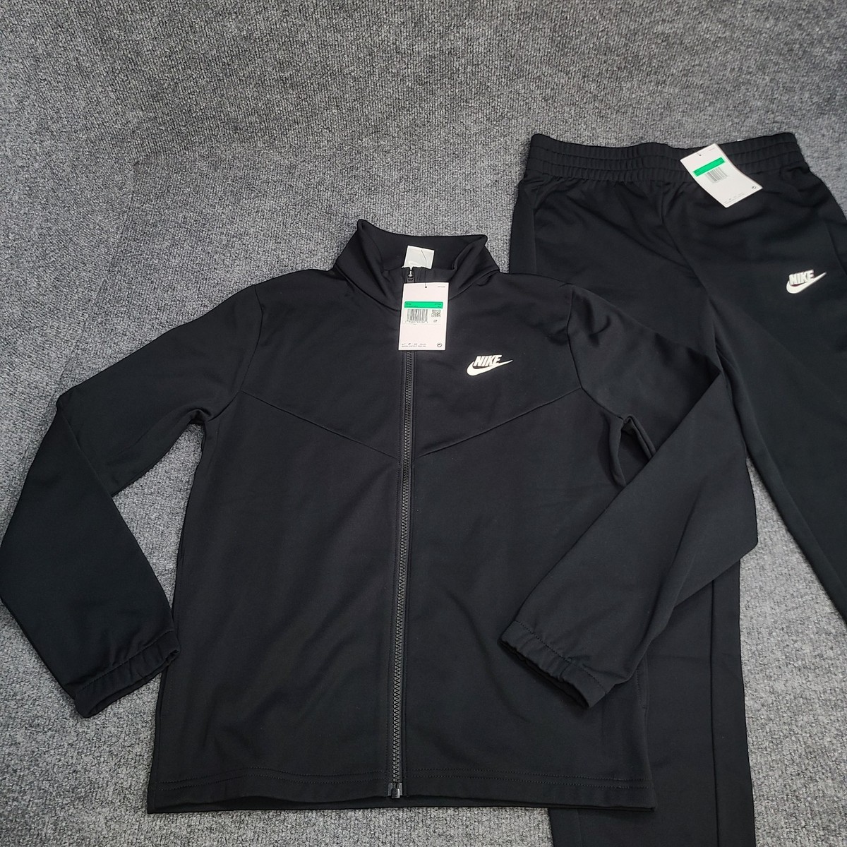トップス NIKE set up track jacket pants y2k drip Supreme x Nike Track Jacket & Track Pants Black Set Now Available