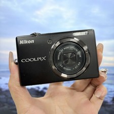Nikon COOLPIX S570 12MP Compact Digital Camera 5x Optical Zoom English Black