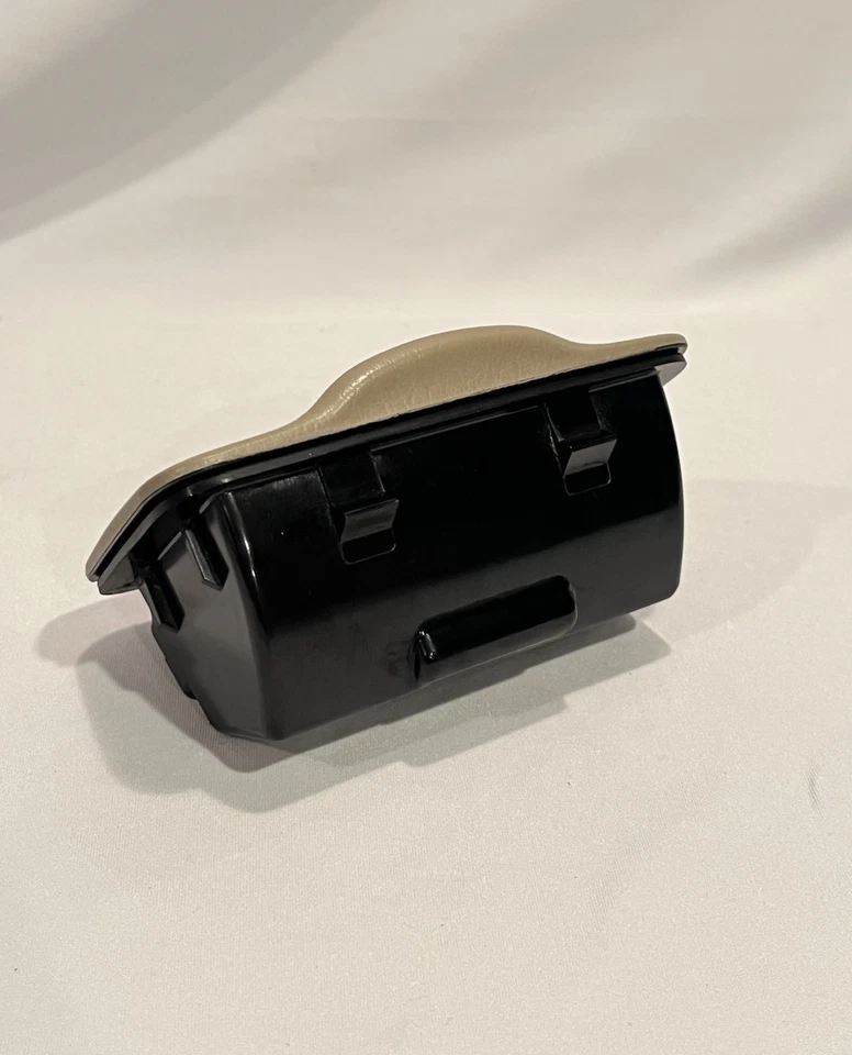 ⭐Conjunto de bandeja de cenizas trasera Lexus ES300 1992-2001 beige/tostado OEM 74108-24010 SIN USAR Foto 3 de 4