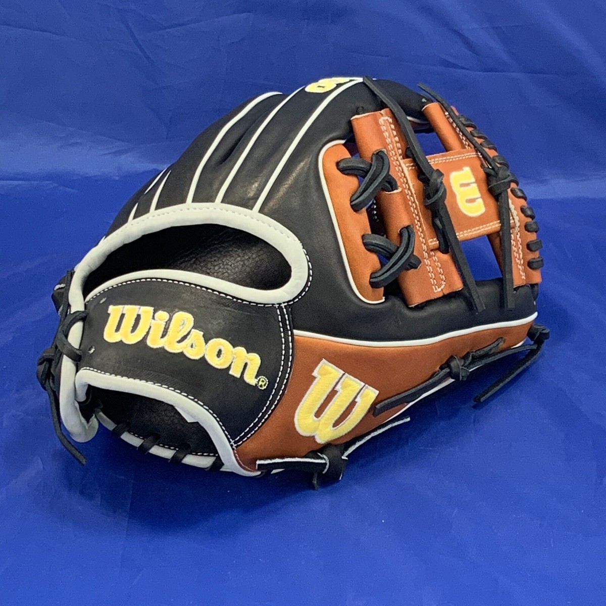 【日本未発売】Wilson A2000 硬式グローブ11.75 1975型 WilsonA20001975-WBW1020761175-