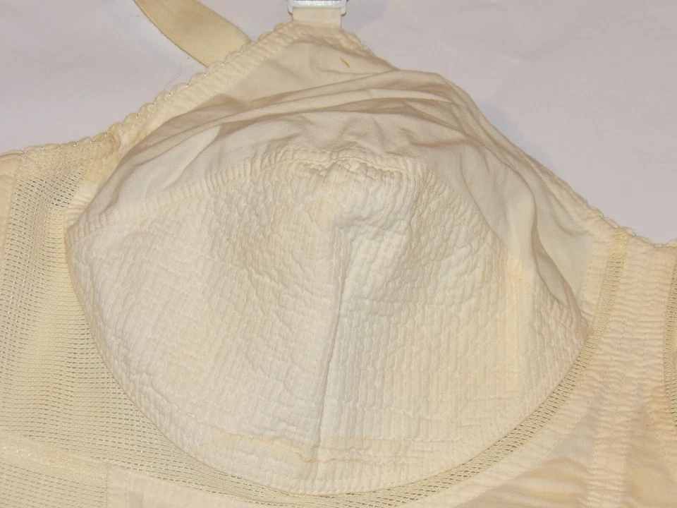 VINTAGE 1950s-60s WARNER'S BRA! COTTON CUPS! MADE IN USA! 42-43 C - Image 4 of 4