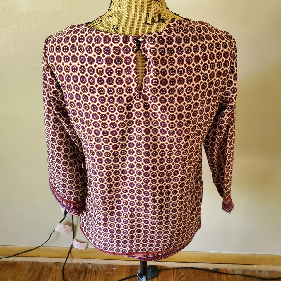 Blusa Pullover Kenar Mujer Roja Blanca Geométrica Cuello Redondo Manga 3/4 Talla XS Foto 2 de 4