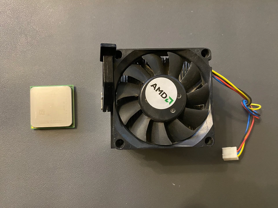 CPU AMD Sempron 3200+ Socket AM2 - Immagine 2 di 3