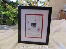 Michaels Black Picture Frame, 8" x 10" matted to 5" x 7"   Brand New  