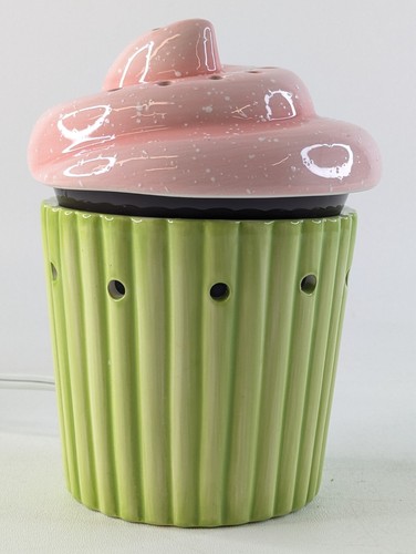 Calentador de cera de tamaño mediano Scentsy Cupcake Theme - 2010 rosa/verde/marrón - con bombilla de 20 W - Imagen 3 de 9