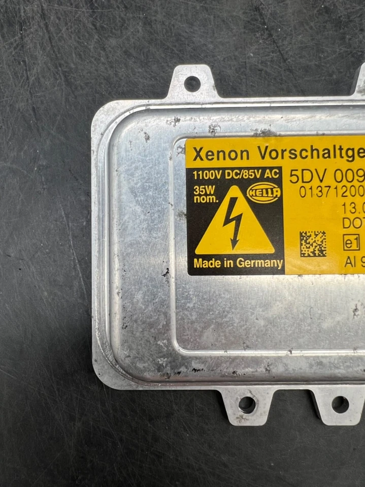 2006-2010 BMW 525i OEM Xenon Headlight Ballast Control Unit 013712002741AF - Image 3 of 4