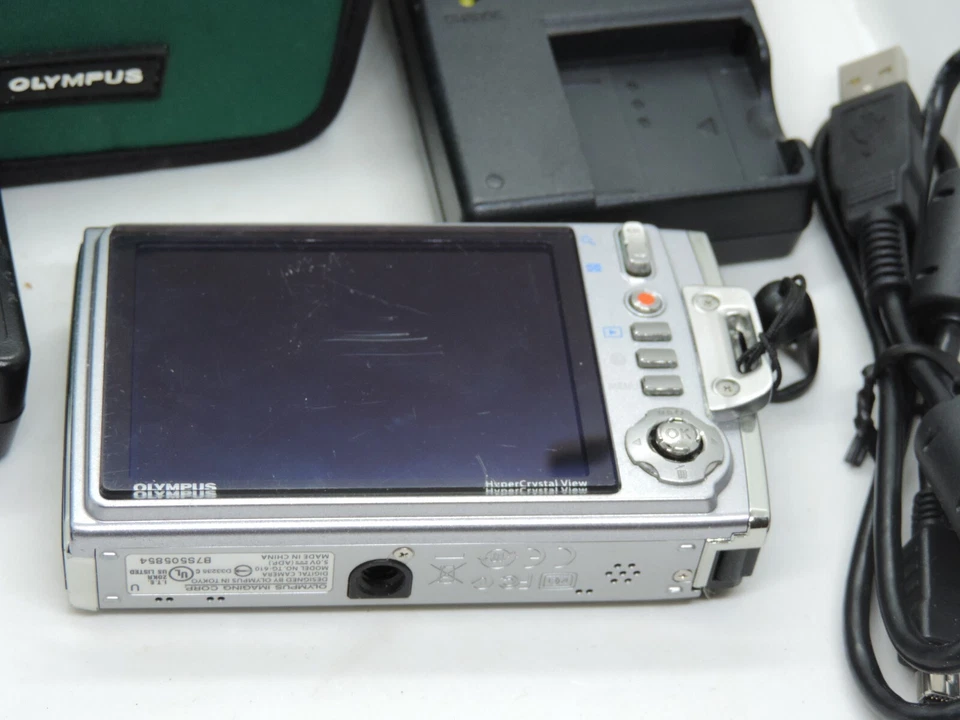 Olympus Tough TG-610, Negro Impermeable 5M, Paquete Funciona Foto 4 de 4