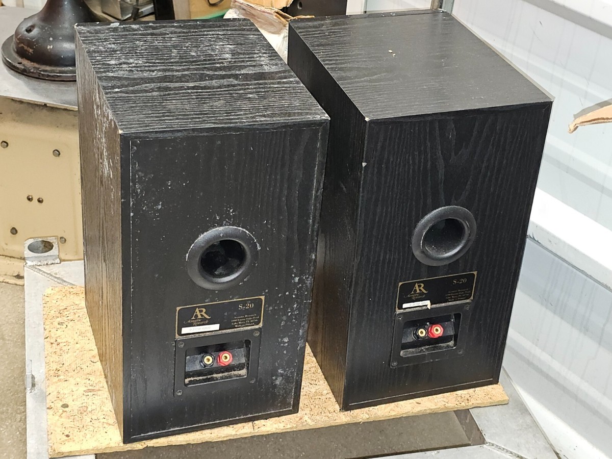 AR-S20 ACOUSTIC RESEARCH TWO WAY BOOKSHELF SPEAKERS ( MADE AR-S20 ACOUSTIC RESEARCH TWO WAY BOOKSHELF SPEAKERS ( MADE