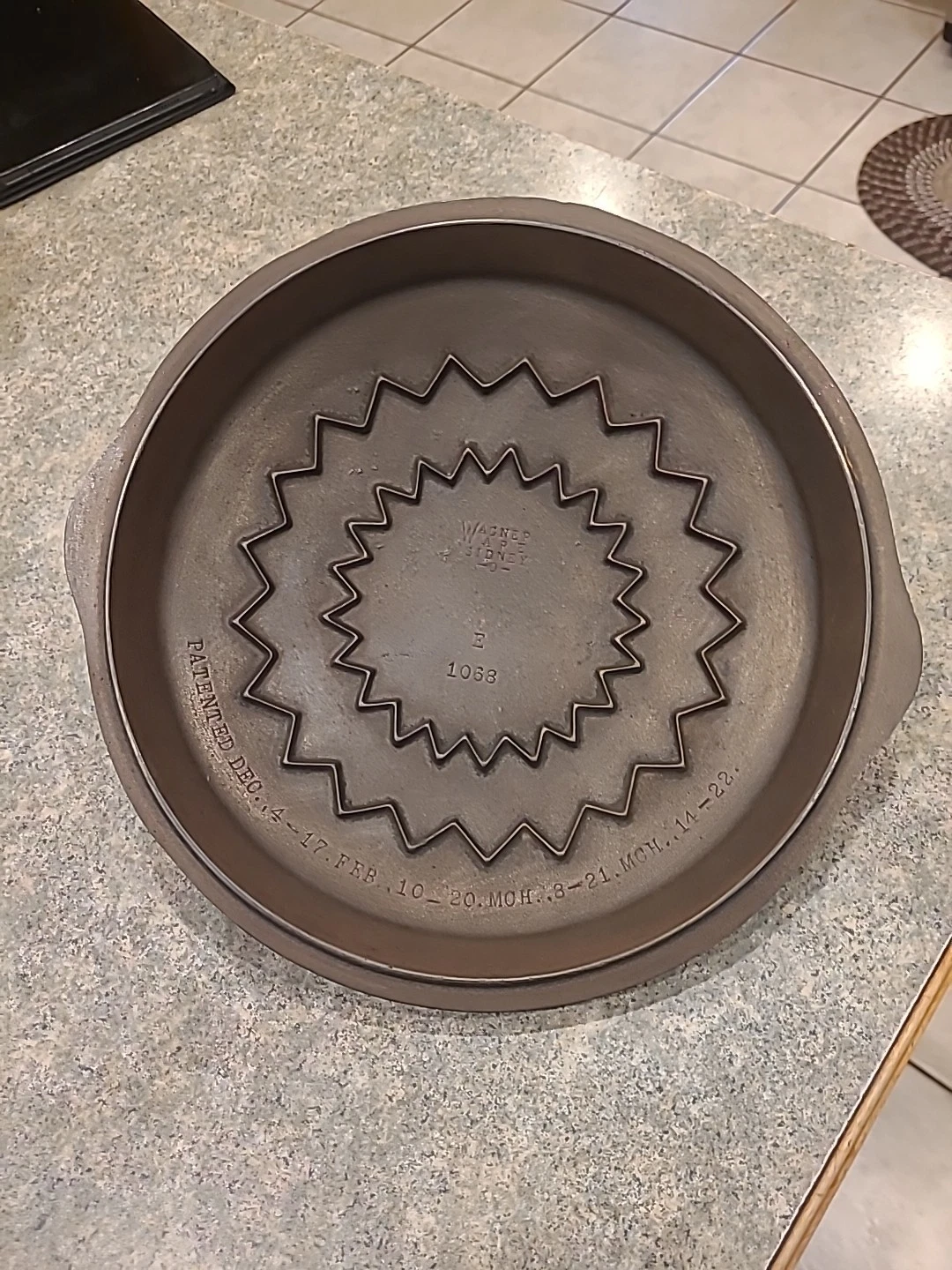 Wagner Ware Sidney -0- Cast Iron Dutch Oven Lid Only 1068 E
Opens in a new window or tab