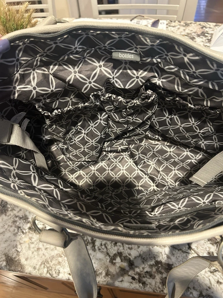 Carter’s Diaper Bag - Image 4 of 4