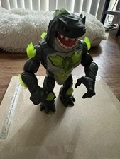 Beast Lab MAYHEM MEGASHARK Action Figure Toy Lights/ Sounds Working