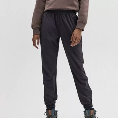 Aritzia Tna Riley Tapered Track Pant Joggers