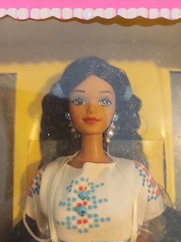 Muñecas Nativas Americanas del Mundo Barbie Edición Especial 1753 De Colección - Imagen 2 de 6