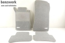 Mercedes W213 4x Fußmatte RIPS grau ORIGINAL NOS ?? Mercedes W213 4x Fußmatte RIPS grau ORIGINAL NOS ??