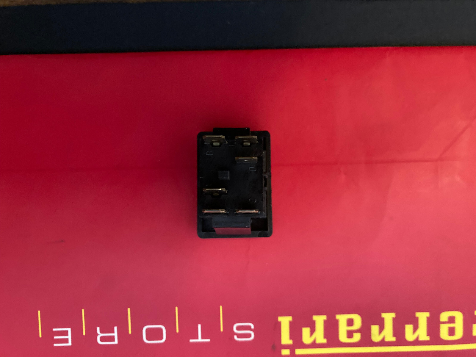 FERRARi 1975-1979- 308-Gts- Window control switch # 60094000  Oem Part.
