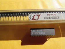LTC1290DCJ Linear Tech Single Chip 12-Bit Data Acquisition 20Pin Cer-Dip NOS USA