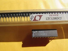LTC1290DCJ Linear Tech Single Chip 12-Bit Data Acquisition 20Pin Cer-Dip NOS USA