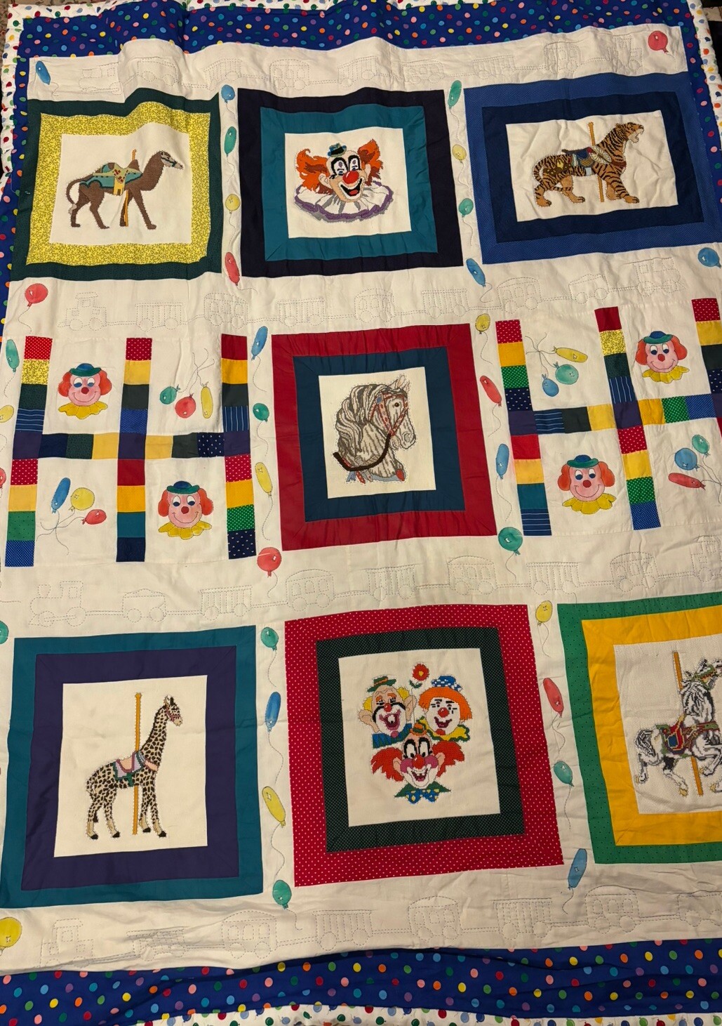 Quilt Patchwork Embroidered Crazy Clown Animal Circus Fair Balloon Blanket 80x62