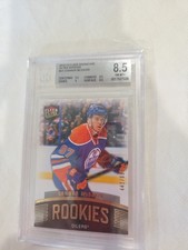 2015 16 Fleer Showcase  Ultra Rookies Connor Mcdavid Beckett Graded 8.5 Nm-mt
