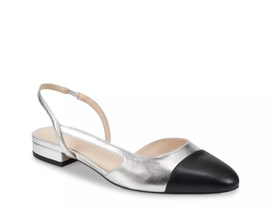 Woman's Flats Marc Fisher Dela Flat