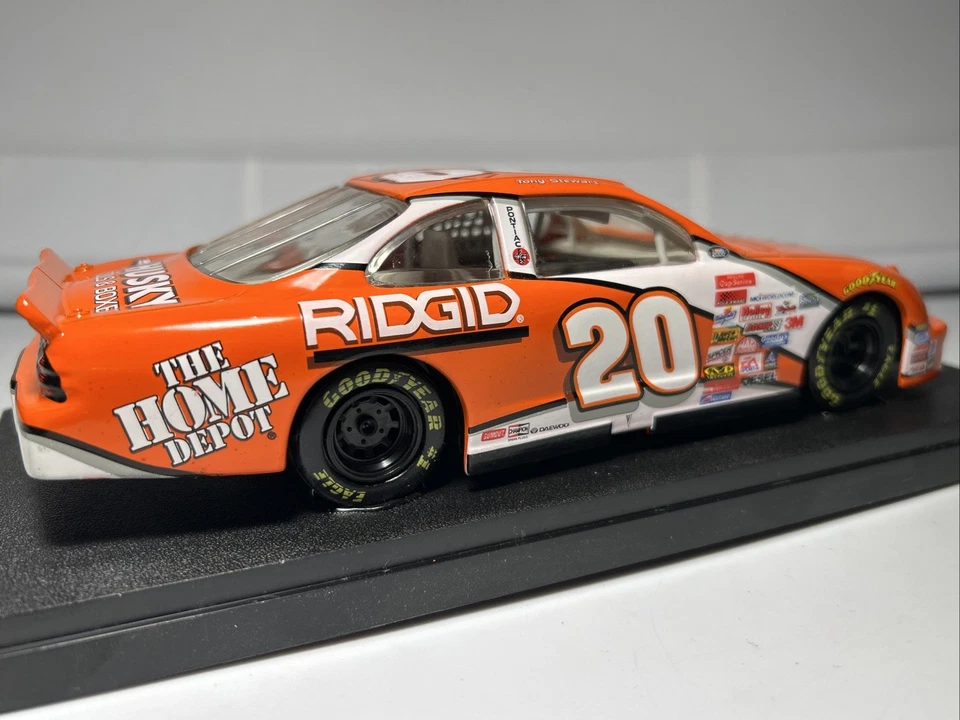 2000 Tony Stewart #20 Home Depot Grand Prix 1/24 Diecast Winners Circle NASCAR - Image 4 of 4