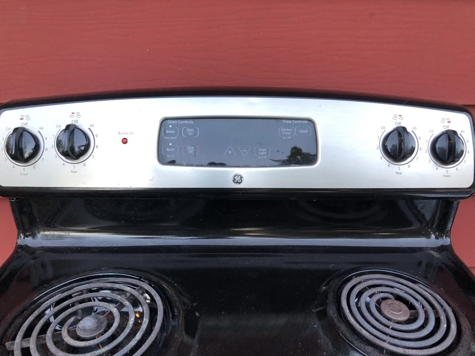 Estufa de cocina GE de acero inoxidable negra independiente 4 quemadores ⚡️Bobina para asar JB256DMW Foto 3 de 4